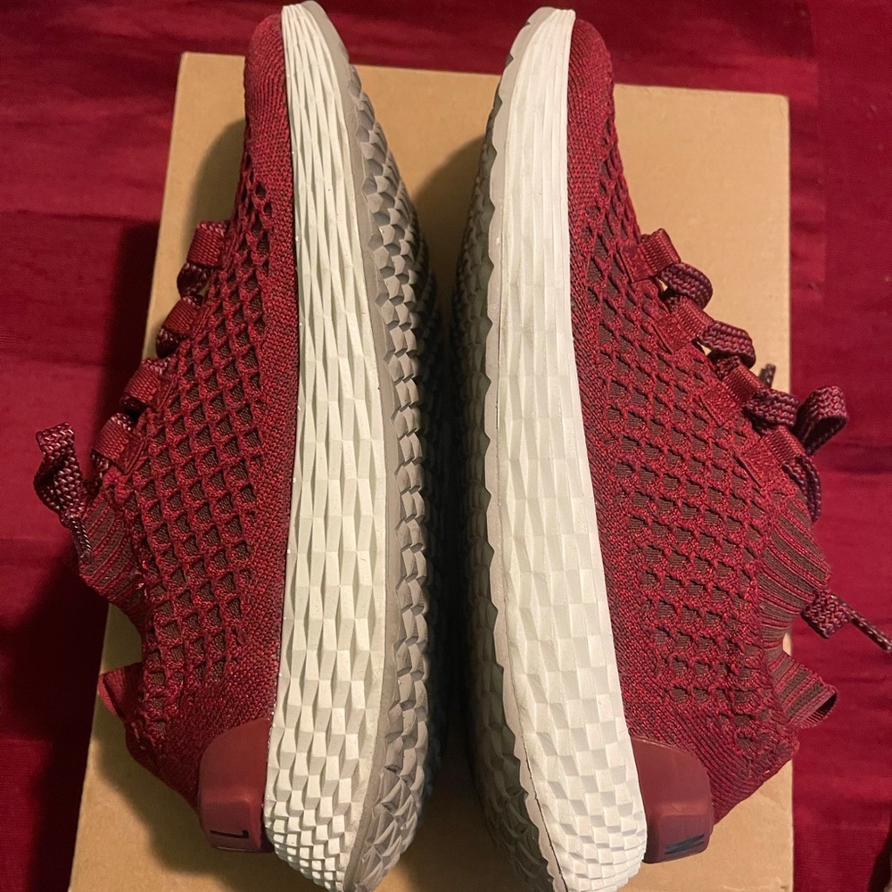 WORN 1x M/7.5 W /9NoBull Crimson Kit Runners. - Picture 3 of 8